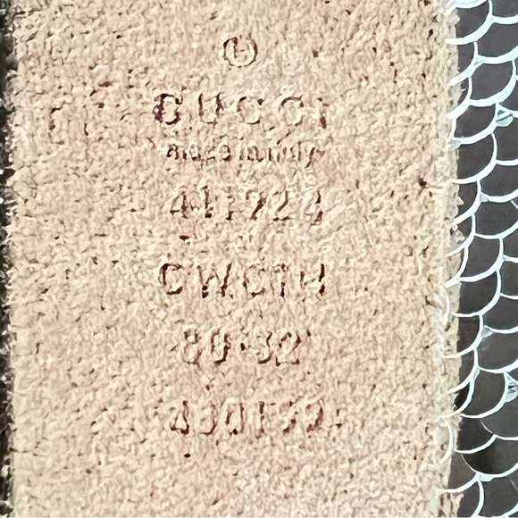 Gucci Leather Belt with Gold Buckle - Picture 2 of 11